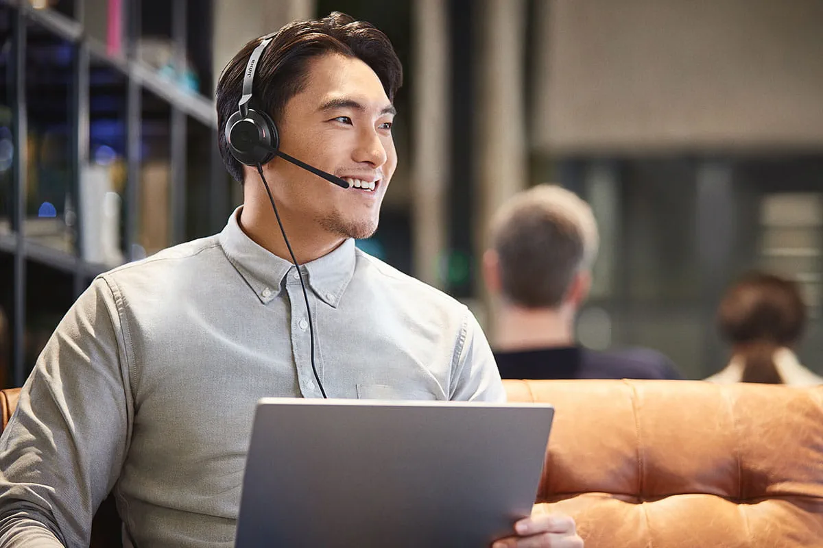 Jabra-Evolve2-30UCBlackCoworkMale